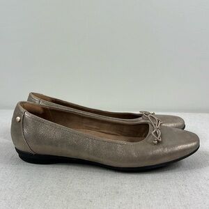 Clarks Ballet Flats Womens Candra Size 8.5 M Bronze Shimmer Slip On Casual